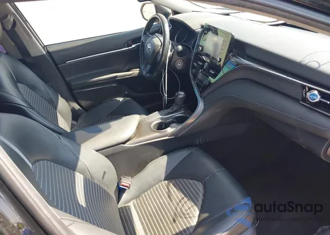 2021 Toyota Camry Se z USA, uszkodzony, nr VIN 4T1G11AK8MU560960